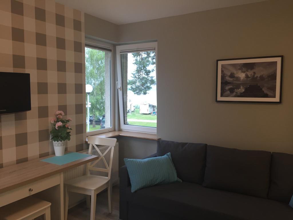 Przystan Na Granicy Apartment Uniescie Bagian luar foto